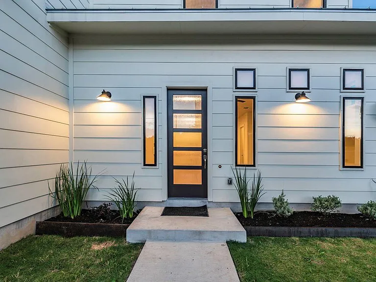 6412 Carson Rdg #B — Photo 29