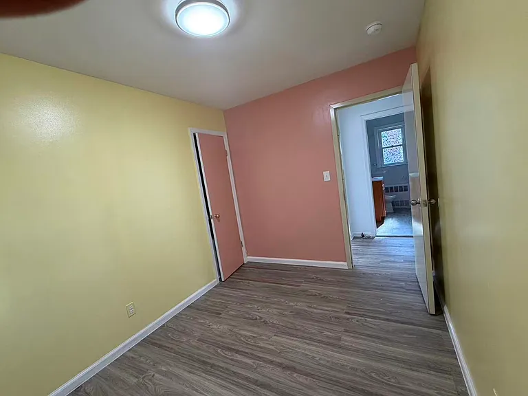 660 Targee St — Photo 7