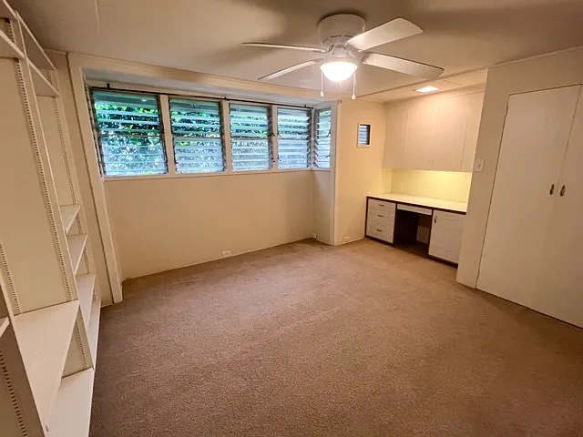 Manoa Rd — Photo 18