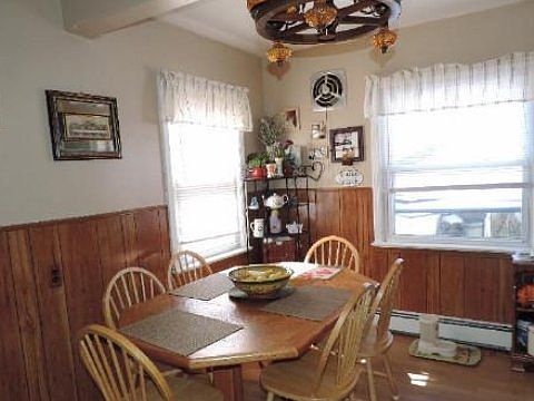 4th image of 13 Broadmoor Ln