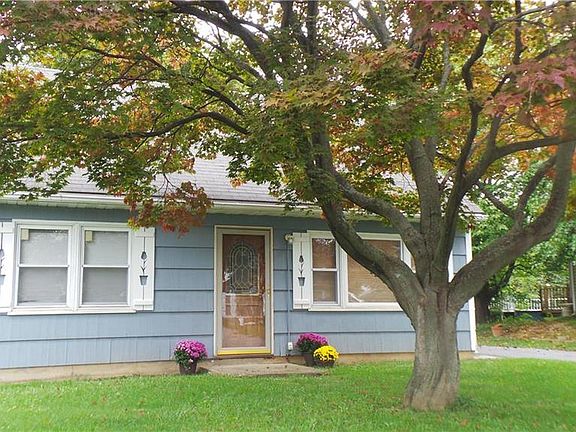 2nd image of 115 Wilden Dr N