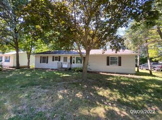 1572 Eberly Rd, Flint, MI 48532