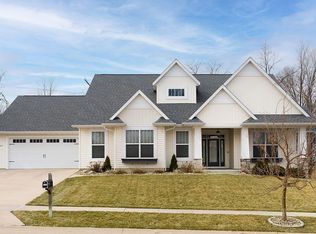3311 Cedar River Ct NE, Cedar Rapids, IA 52411