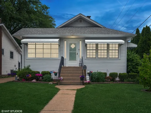 130 E Highland Ave, Villa Park, IL 60181