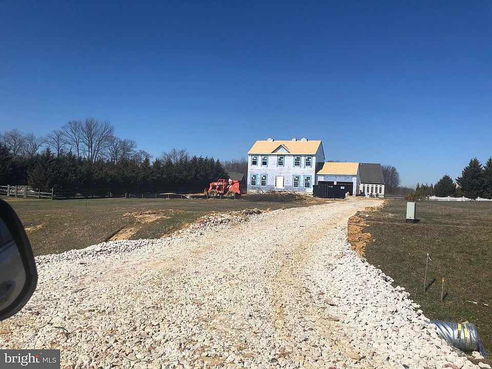 2nd image of 33 Pelhamdale Rd