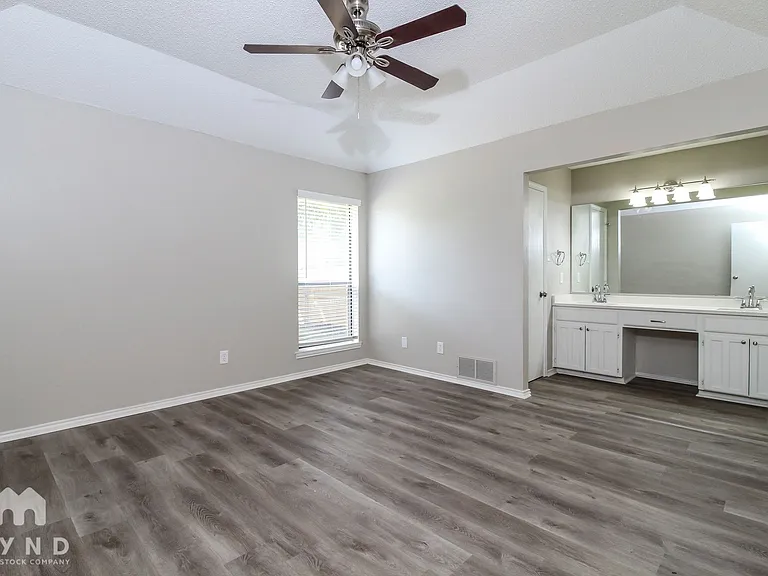 6602 Glen Falls Dr — Photo 11
