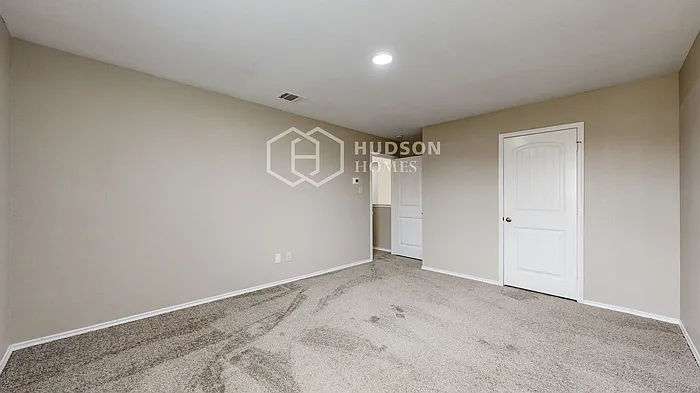 218 Thoroughbred St — Photo 21