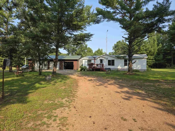 N4980 Sand Lake Rd, Plainfield, WI 54966