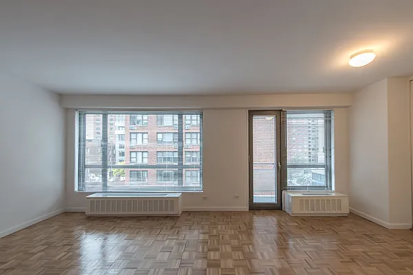 Rented by Solow Realty | media 5