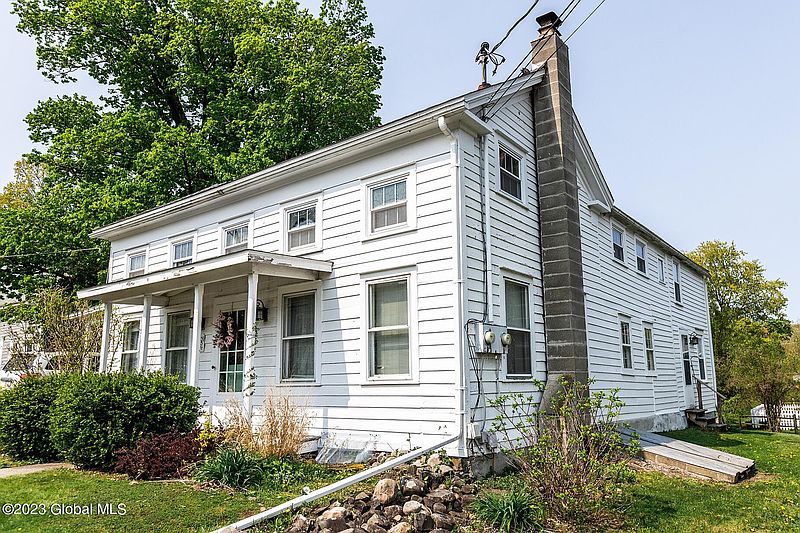 4th image of 33 Elm Street