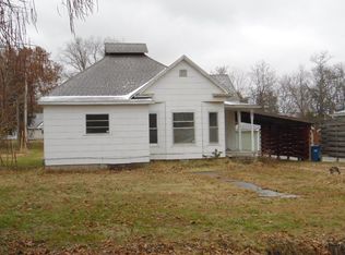 203 E Maple St, Liberal, MO 64762