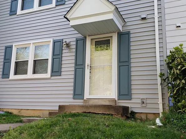 3044 Silent Valley Dr, Fairfax, VA 22031