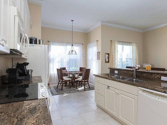 4th image of 9640 W Maiden Ct