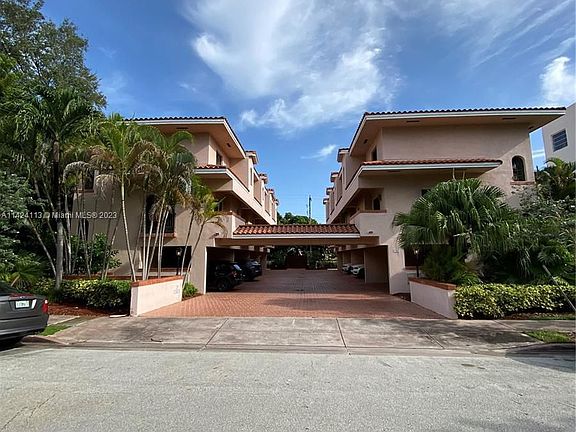 2nd image of 231 Majorca Ave APT A