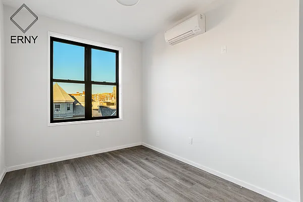 Rented by ERNY LLC | media 6