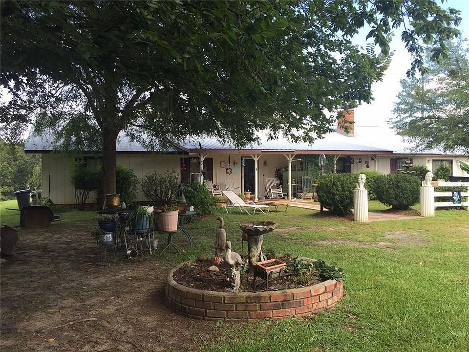 1st image of 371 Hill Dr