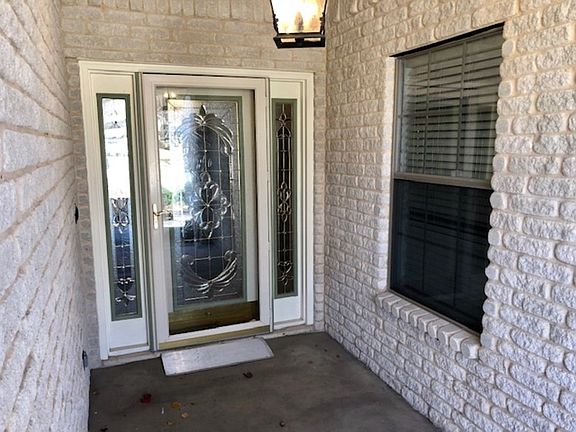 4th image of 2917 Shoreline Dr
