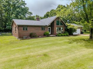 26147 Orlando Ln, Lebanon, MO 65536