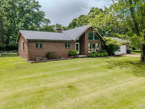 26147 Orlando Ln, Lebanon, MO 65536