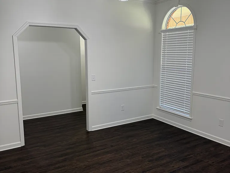 216 Inglewood Dr — Photo 20