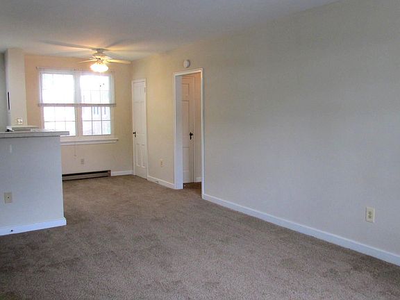 5th image of 3301 Commonwealth Ave APT C