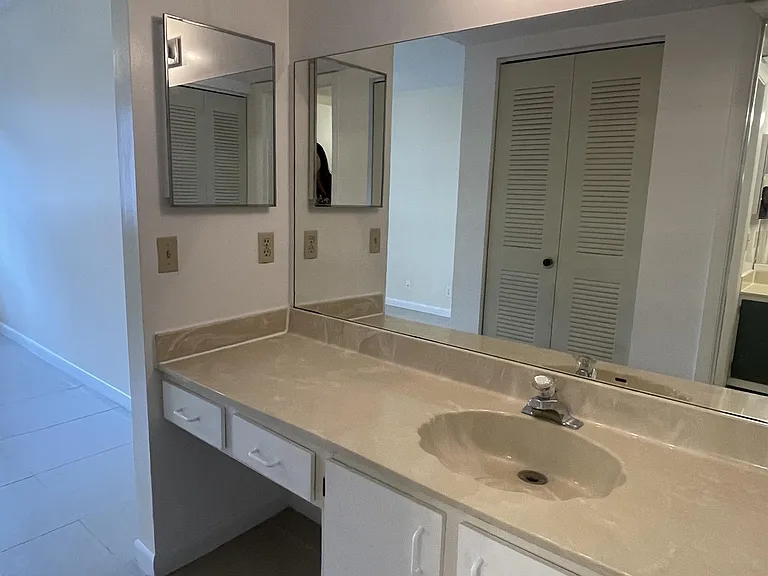 9833 Westview Dr #824-412 — Photo 21