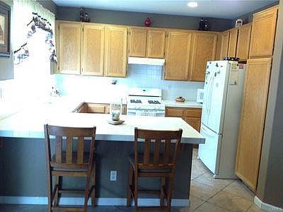 4th image of 16856 Shinnecock Ln