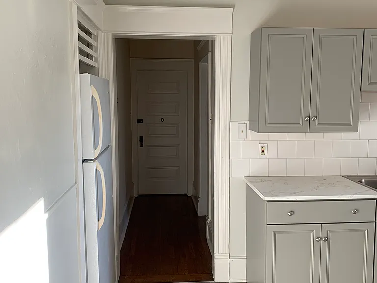 80 Hanover St #4 — Photo 5