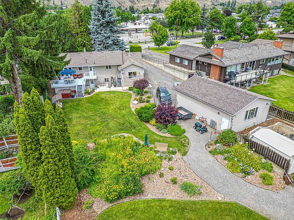 2nd image of 2875 Bank Rd