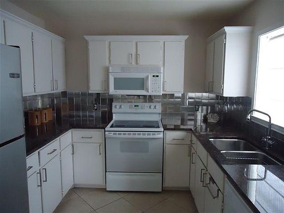 4th image of 13953 Fortuna Bay Dr APT 3