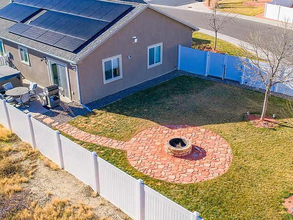 3rd image of 486 Duffy Dr