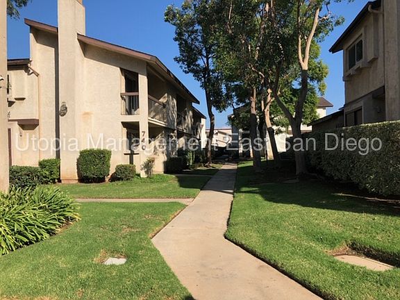 5th image of 736 N Mollison Ave Unit E