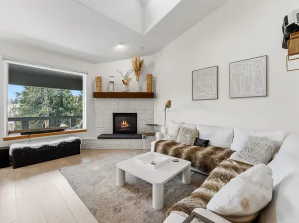 91299 Ryan Gulch Rd, Silverthorne, CO