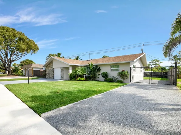 702 Grove St, Lake Worth, FL 33461