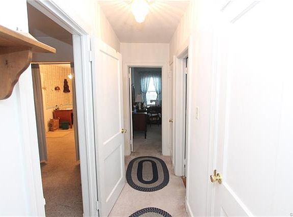 4th image of 5424 Hawthorne Ave