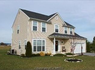 6095 Mountain View Dr, Chambersburg, PA 17202