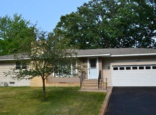 38889 2nd Ave, North Branch, MN 55056