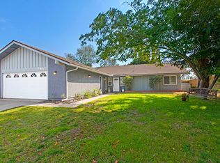 545 Howe Pl, Escondido, CA 92025