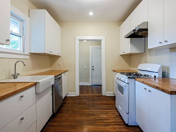 4th image of 1212 Hawthorne Ave