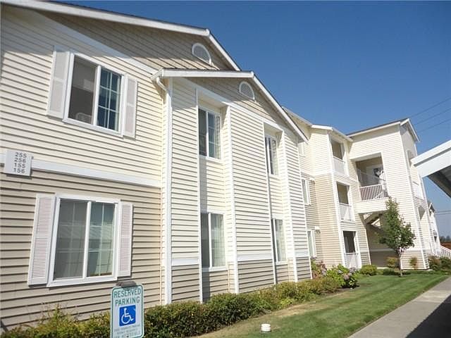 1st image of 10113 186th St #354