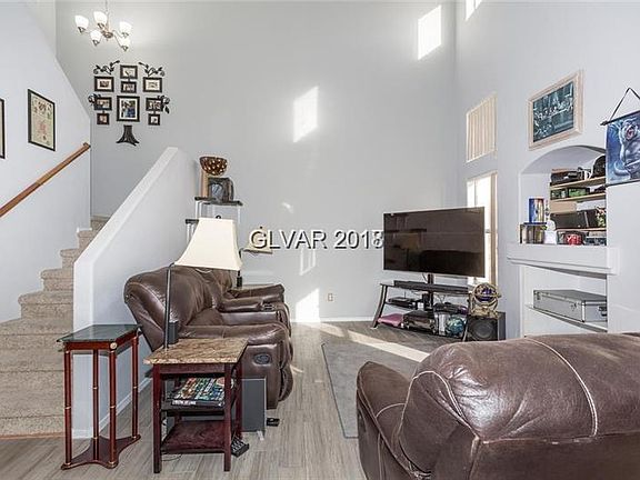 3rd image of 7928 Horn Beam Ct