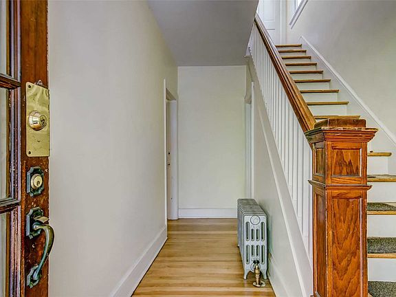 4th image of 5 Titus Rd Floor 1