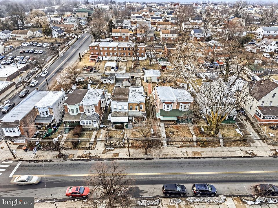 2nd image of 2118 W 9th St