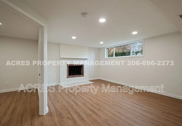 21222 15th Ave S — Photo 35