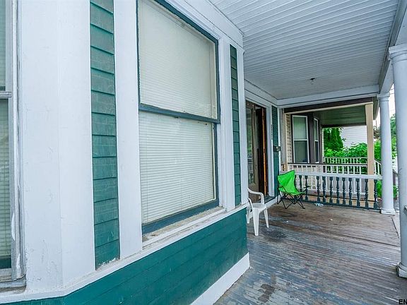 3rd image of 120 Morton Ave