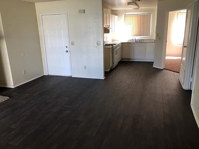 The Cape Apartments — Photo 9