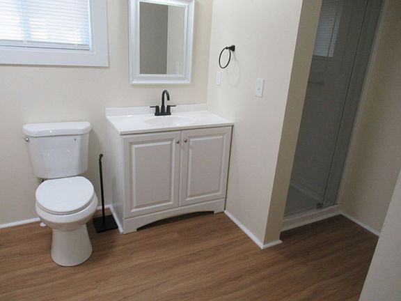 4th image of 609 N Aycock St