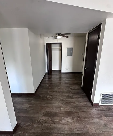 2137 E 175th St #6 — Photo 3