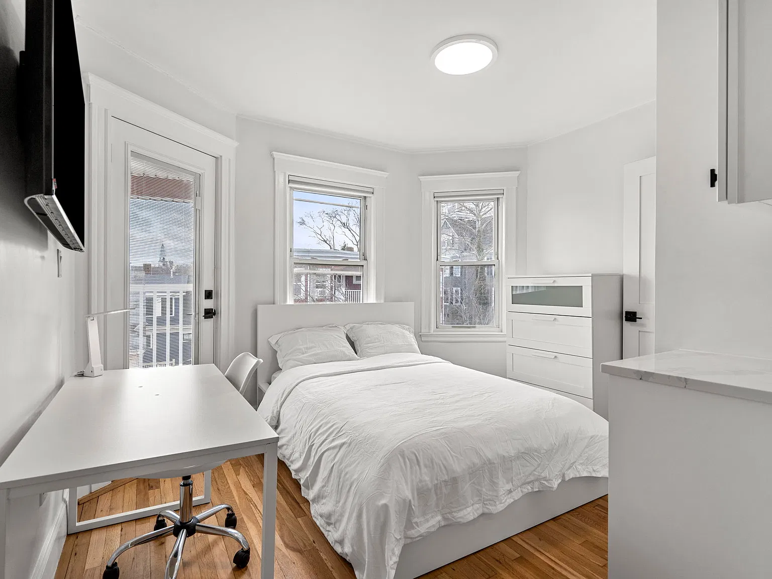 1 bed, $1,600 — Photo 4