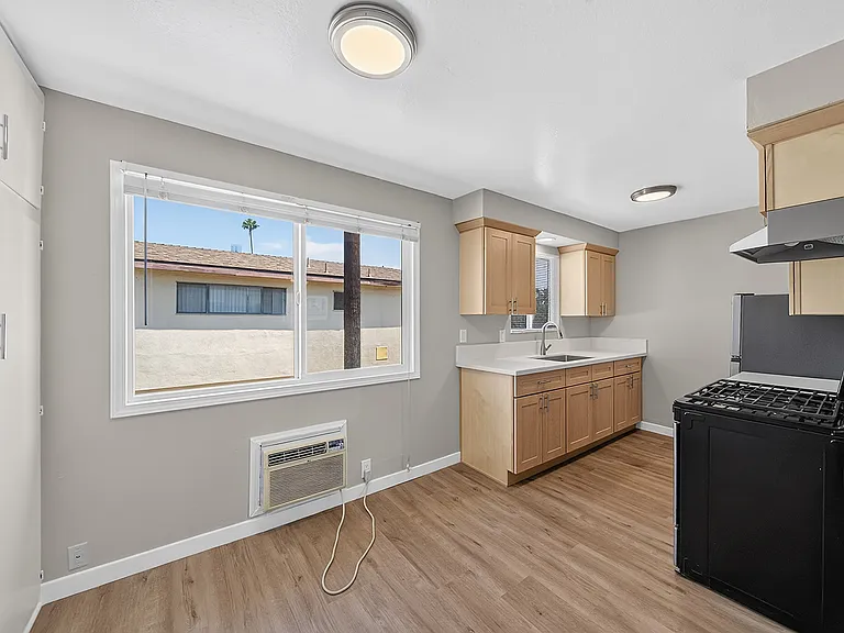 316 N Moore Ave #G — Photo 10